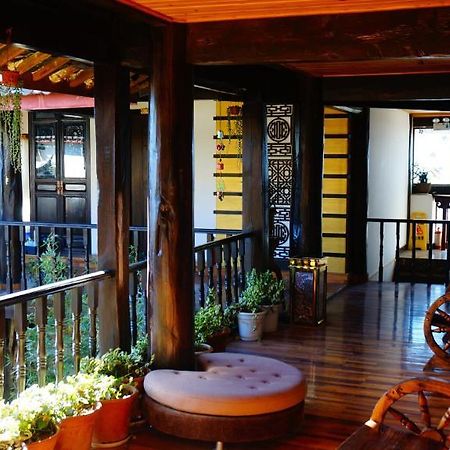 Lijiang Wangjia Courtyard Inn Экстерьер фото