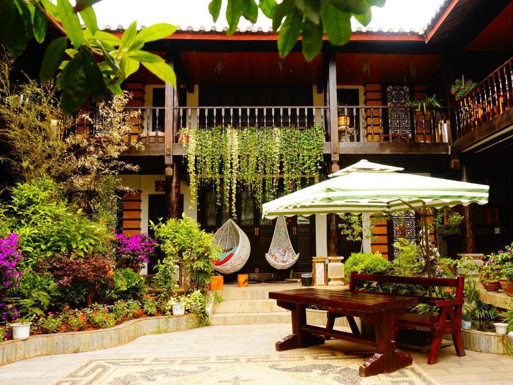 Lijiang Wangjia Courtyard Inn Экстерьер фото